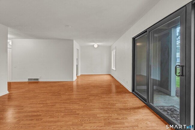 Building Photo - 57 Lawson Ln