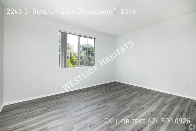 Building Photo - 2245 S Beverly Glen Blvd