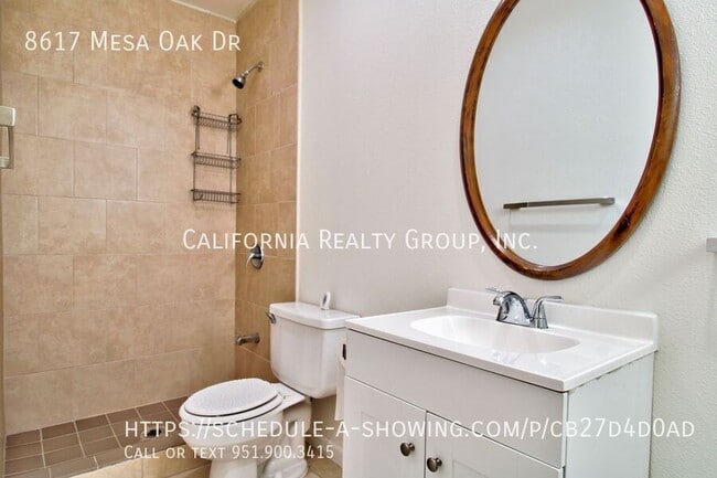 Building Photo - 8617 Mesa Oak Dr