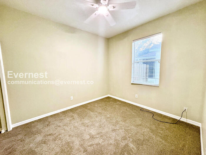 Building Photo - 7002 Potomac Cir