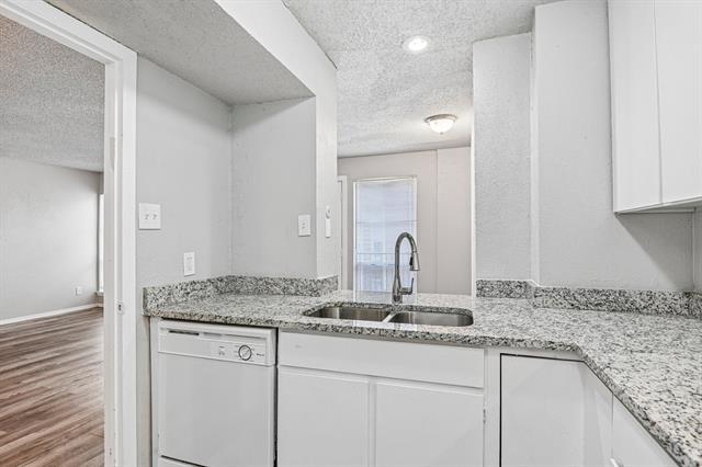 Building Photo - 5534 Boca Raton Blvd