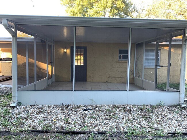 Building Photo - T09