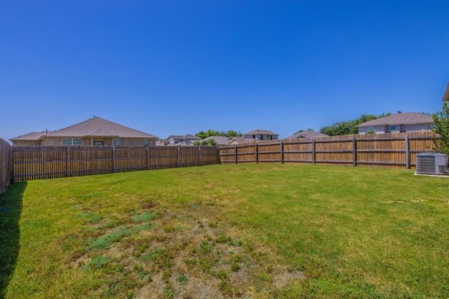 Building Photo - 225 Baum Dr