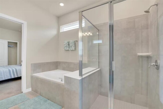 Building Photo - 7267 Oakmoss Loop
