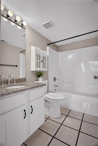 Building Photo - 9704 Sundance Dr