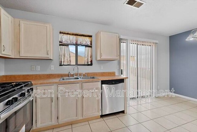 Building Photo - 11015 Connemara Dr SW