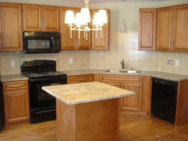 Primary Photo - 5 BED/2 BATH NEAR B.U. FOR 9/1/2026