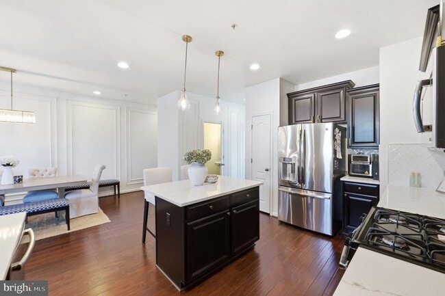 Building Photo - 11360 Sandhurst Pl