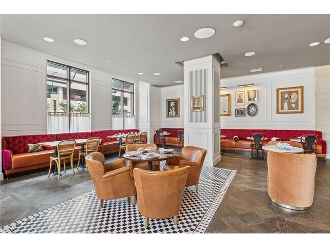 Building Photo - 201 S 11th St