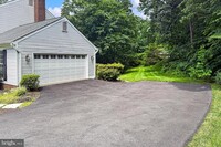 Building Photo - 11620 Havenner Rd