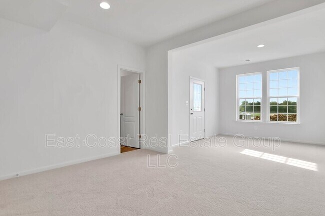 Building Photo - 153 Charterhouse St