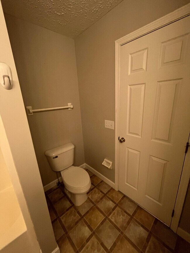 Building Photo - 5171 Mantua Dr