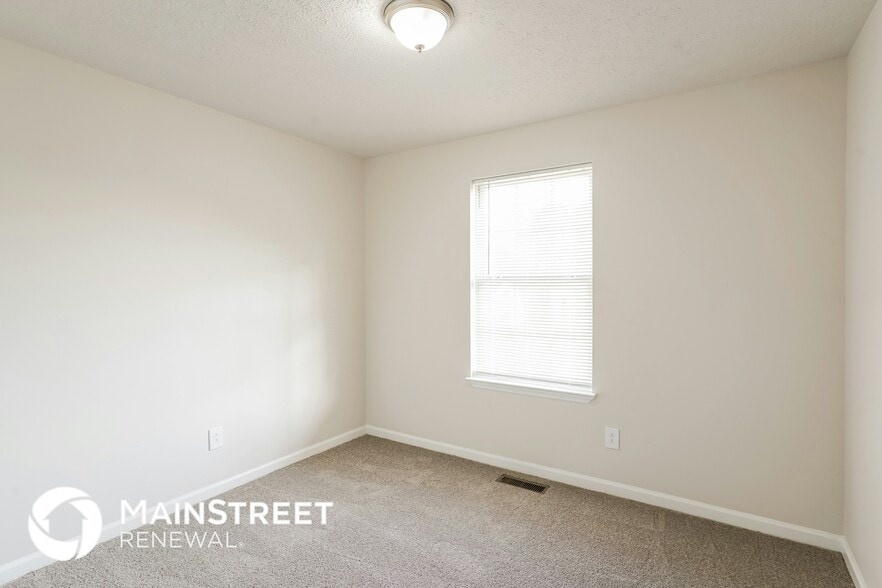 Building Photo - 1030 Heydel Cir