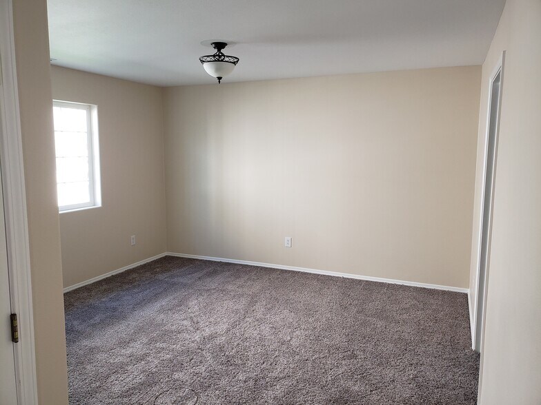 Building Photo - 709 S Scott St