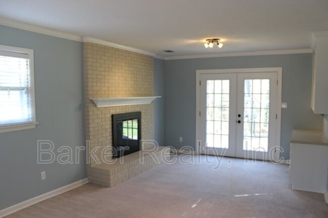 Building Photo - 4805 Oak Park Rd