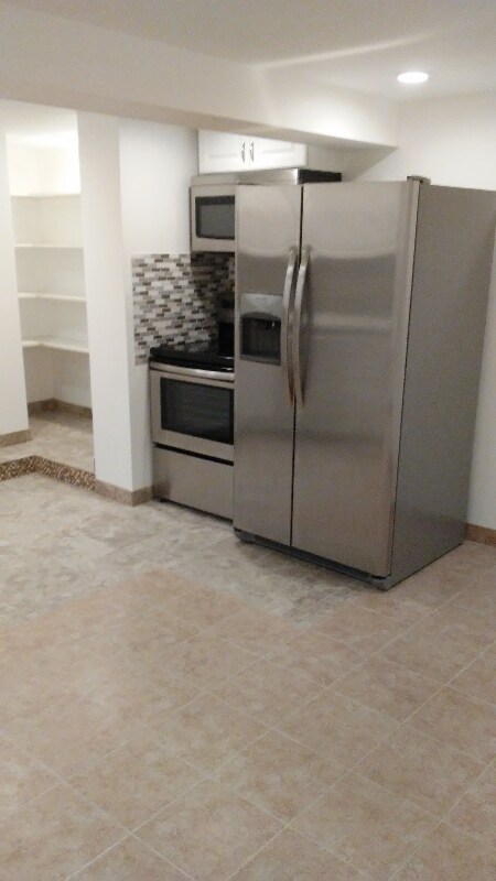 Building Photo - 6315 S Cyclamen Sq