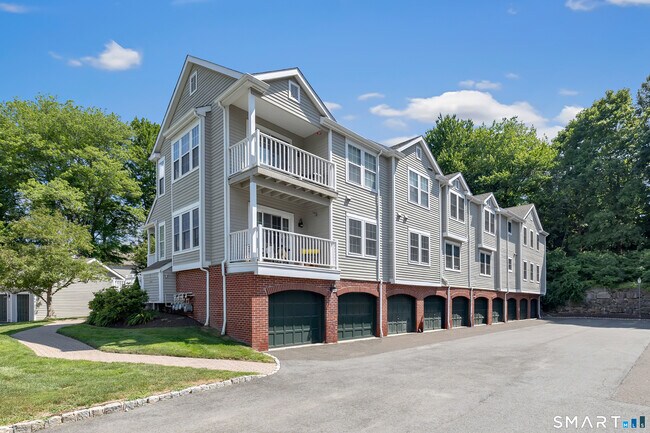 Building Photo - 259 Mayfield Dr