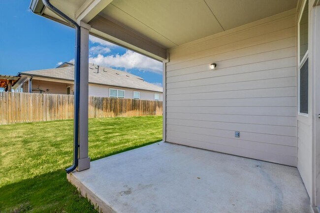 Building Photo - 109 Marimoor Dr