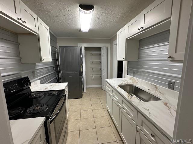 Building Photo - 157 E 6th St