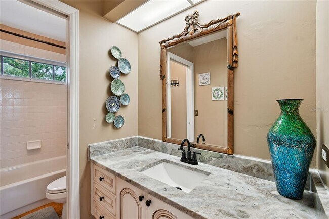 Building Photo - 17737 Esprit Dr