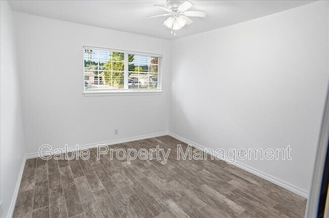 Building Photo - 22080 Alamogordo Rd