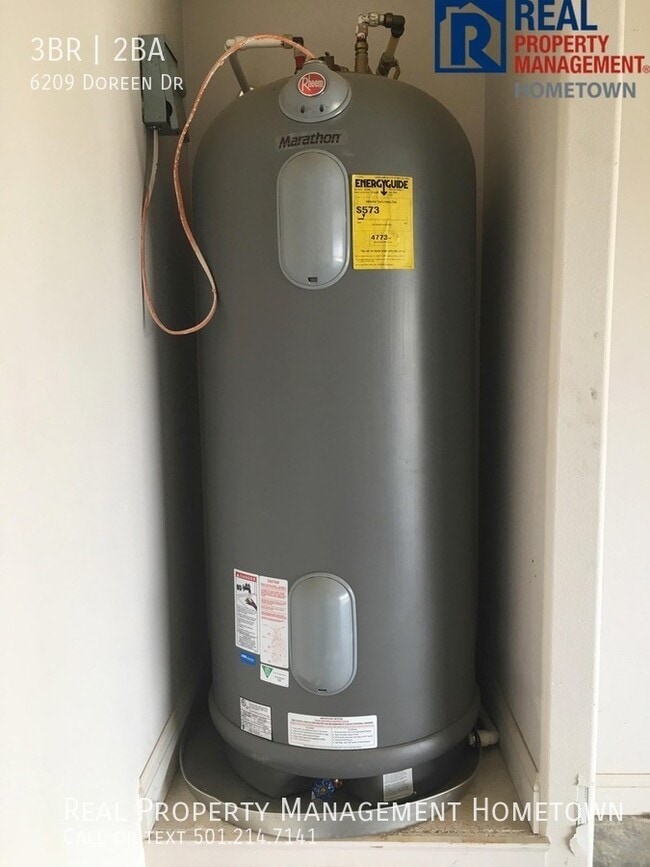 Building Photo - Magnificent 3/2 Home Tucked Away in a Beau...