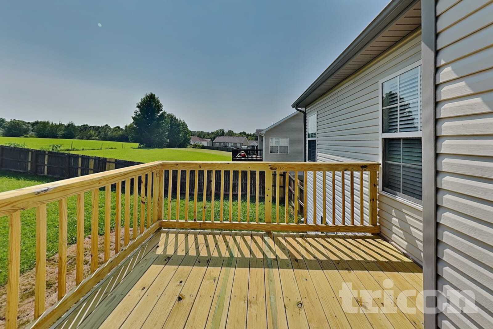 Building Photo - 1612 Broad Cir
