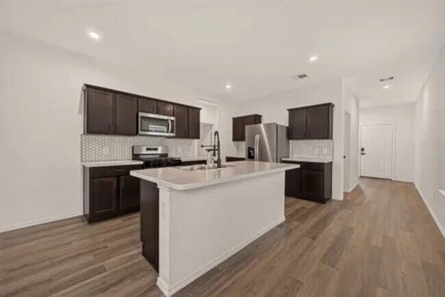 Building Photo - 12338 lariat Run Dr