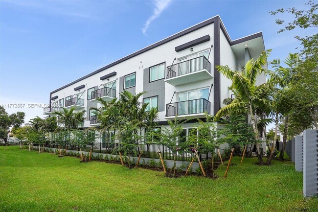 Building Photo - 2095 W Atlantic Ave