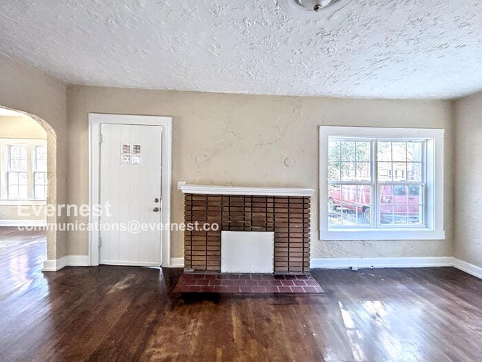 Building Photo - 1828 St Charles Ct SW