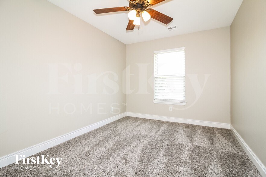 Building Photo - 2604 Busheywood Dr