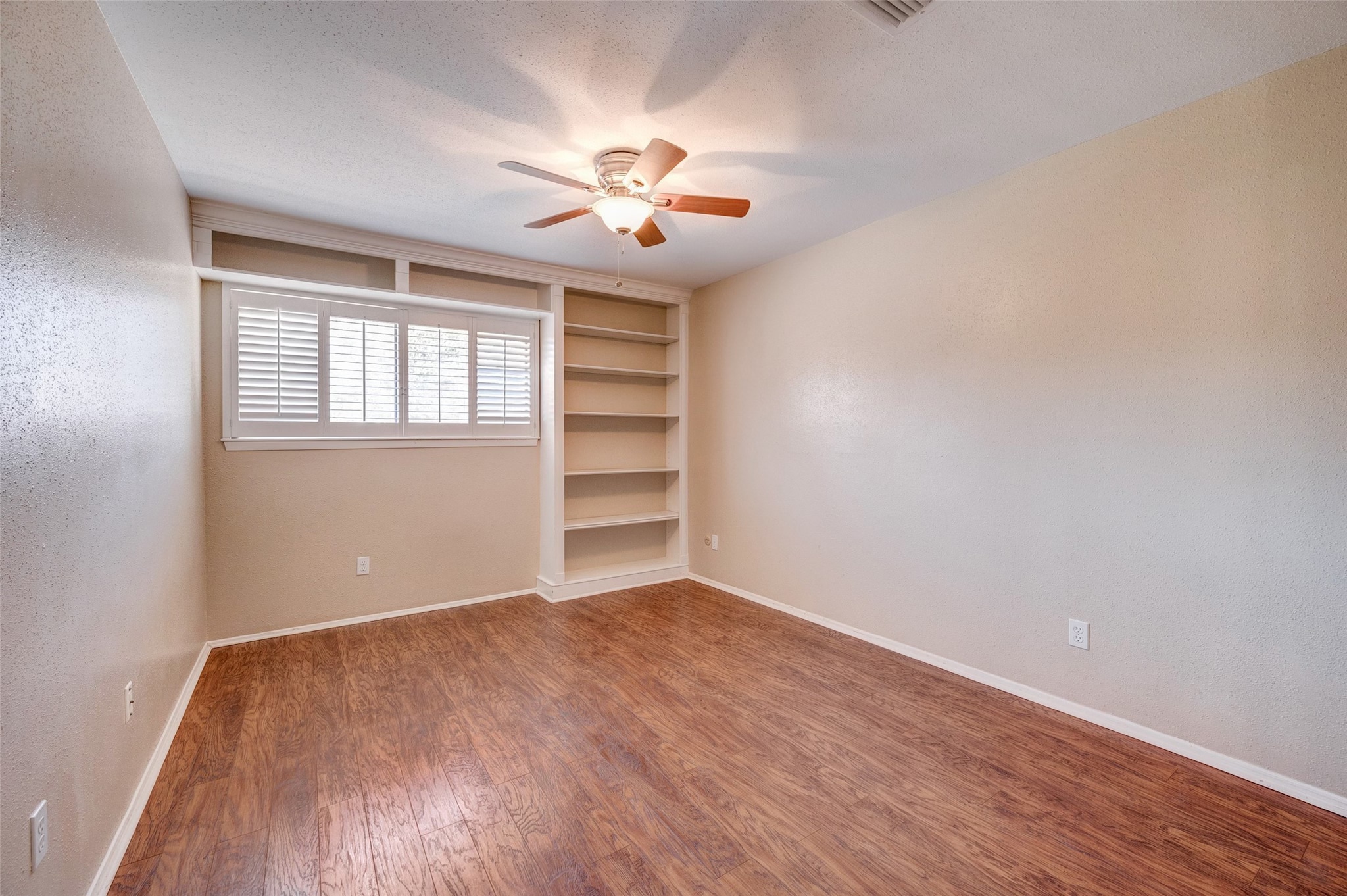 Building Photo - 12625 Memorial Dr