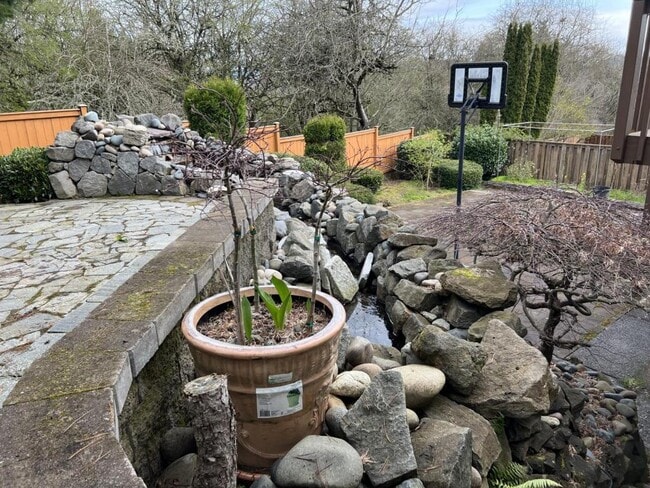 Building Photo - 15715 SE Bybee Dr