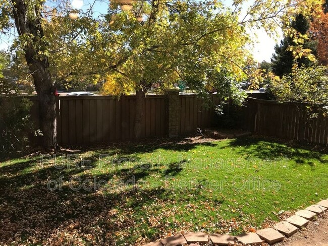 Building Photo - 9708 S Castle Ridge Cir