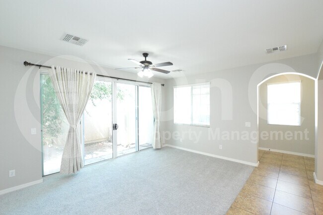 Building Photo - 971 S Brewer Dr