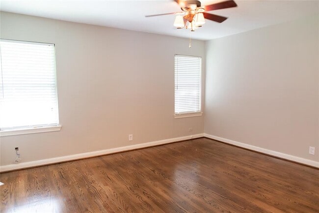 Building Photo - 8527 Greenbush St