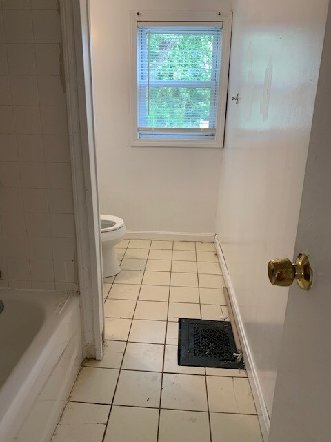 Building Photo - 84 Grant St