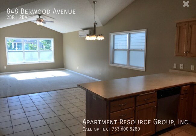 Building Photo - 848 W Berwood Ave