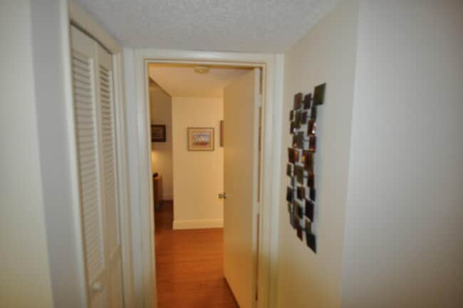 Building Photo - 3510 Oaks Way