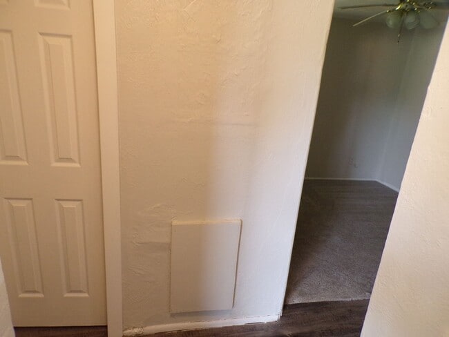 Building Photo - 2317 NW Bell Ave