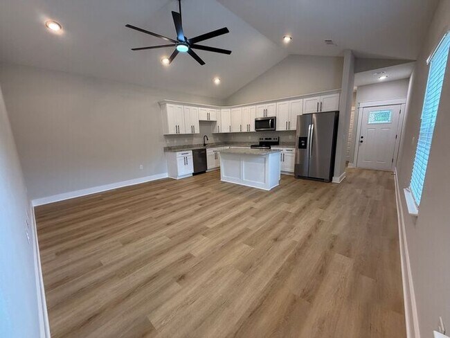 Building Photo - Milton - Avalon Beach - 3 bedroom, 2 bathroom