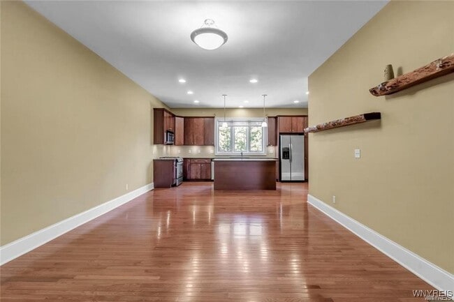 Building Photo - 11 Ojibwa Cir