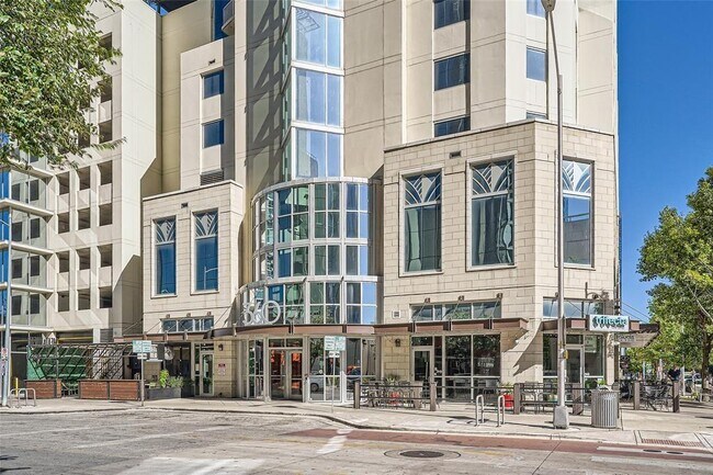 Building Photo - 360 Nueces St