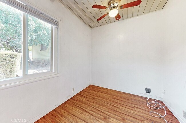 Building Photo - 1250 Stafford St