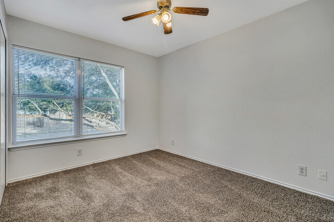 Front Bedroom - 9859 Chelsea Cir