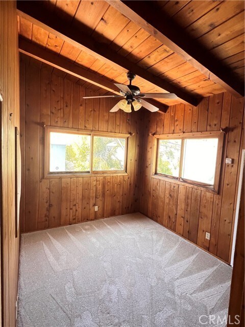 Building Photo - 429 1st St