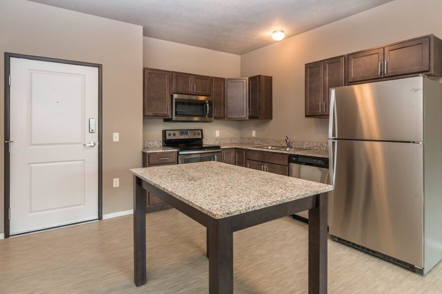 Edgerton Place 1111 S Edgerton St Mitchell SD 57301 Apartment Finder