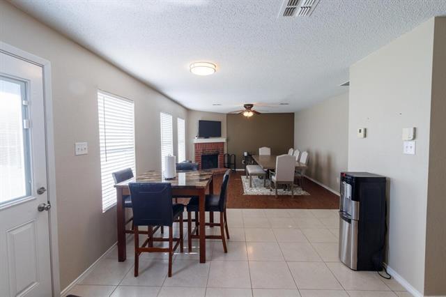 Building Photo - 2700 Peach Dr
