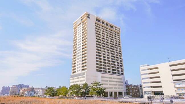 Building Photo - 3851 Boardwalk