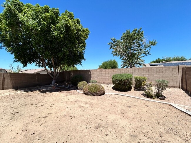 Building Photo - Single Story 3/2 N. Phoenix Home Ready 4 M...